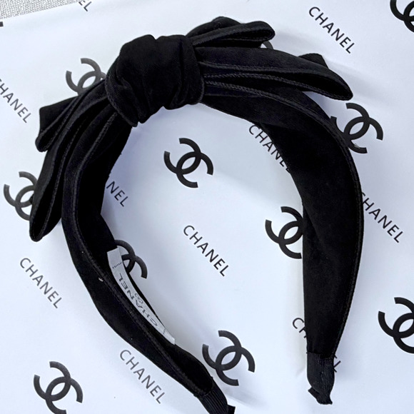 Chanel Black Velvet Large BOW Headband Gold & Black Enamel Crystal Logo Glam - Picture 2 of 4